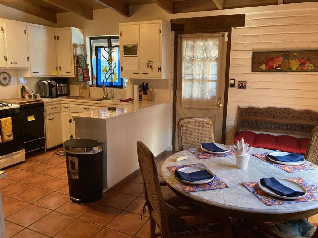 Casa Azul - Cute Centrally Located Adobe With Large Fenced Outdoor Living For Pets And Adults, Non-Smoking Tucson Esterno foto