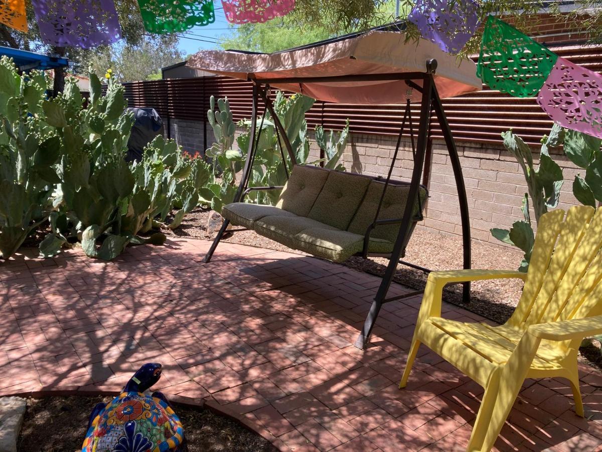 Casa Azul - Cute Centrally Located Adobe With Large Fenced Outdoor Living For Pets And Adults, Non-Smoking Tucson Esterno foto